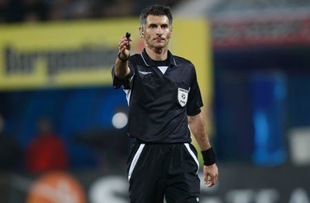 Adrian Comănescu arbitrează FCSB- FC Botoşani