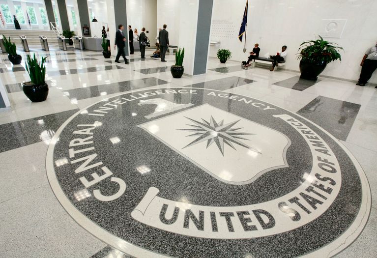 Viitor sumbru prezis de CIA