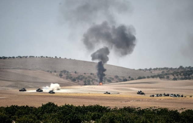 Tancurile turceşti au pătruns în Siria