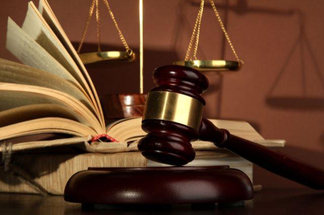 Curtea Constituţională dezbate astăzi iniţiativa „Fără penali în funcţii publice” de revizuire a Constituţiei