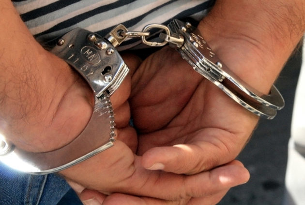 Arest menținut pentru polițistul de frontieră care și-a terorizat amanta minoră