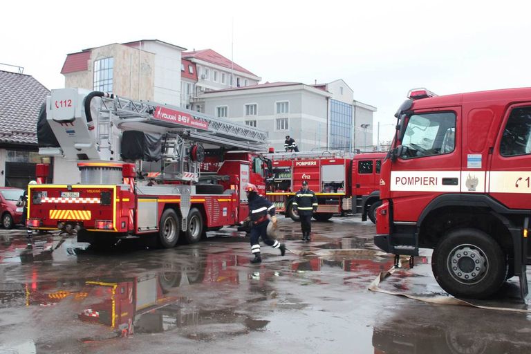 Pompierii se pregătesc de incendii majore