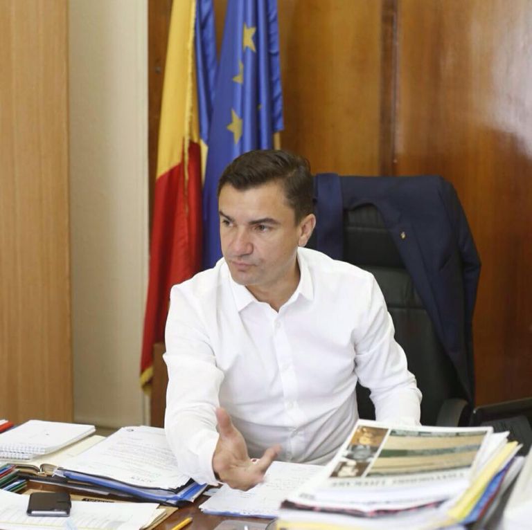 Primarul municipiului Iaşi, Mihai Chirica, sub control judiciar pentru 60 de zile