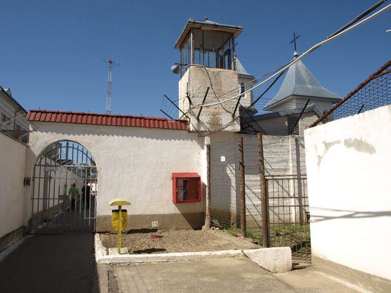 Anchetă internă la Penitenciarul Jilava după decesul fostului judecător Stan Mustaţă