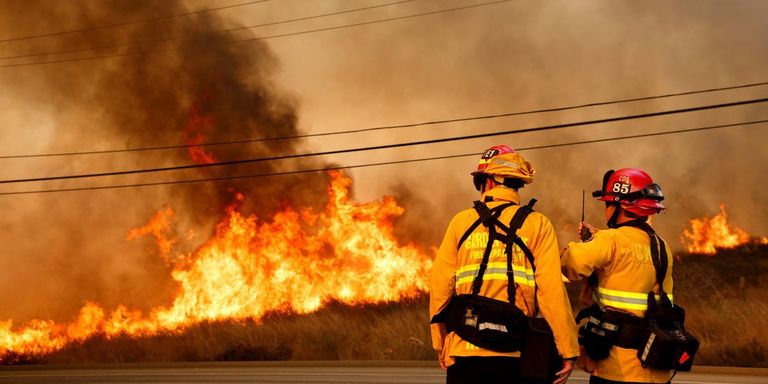 Cel puţin 42 de morţi în incendiile din California