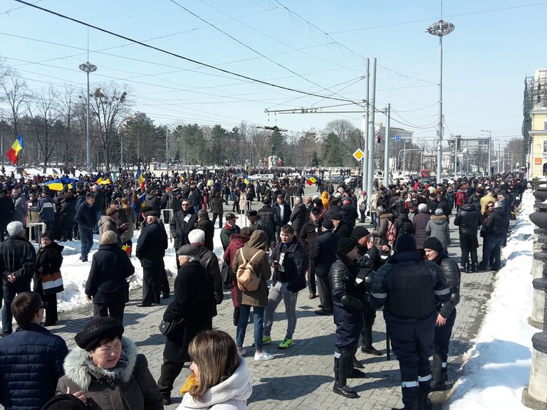 Protest la Chișinău faţă de invalidarea alegerilor locale