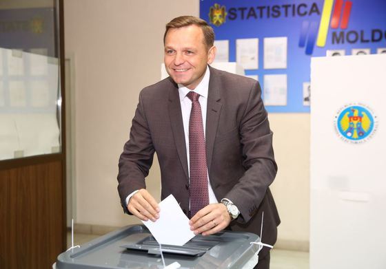 Mandatul lui Andrei Năstase, INVALIDAT. Scrutinul pentru desemnarea primarului Chişinăului a fost ANULAT