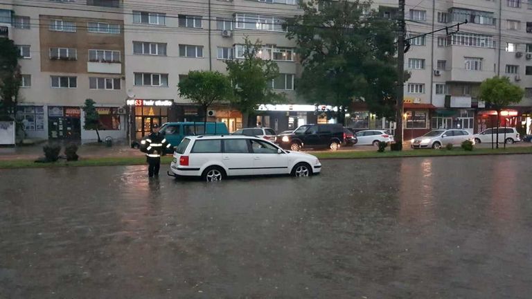 Prăpăd în judeţ din cauza ploilor