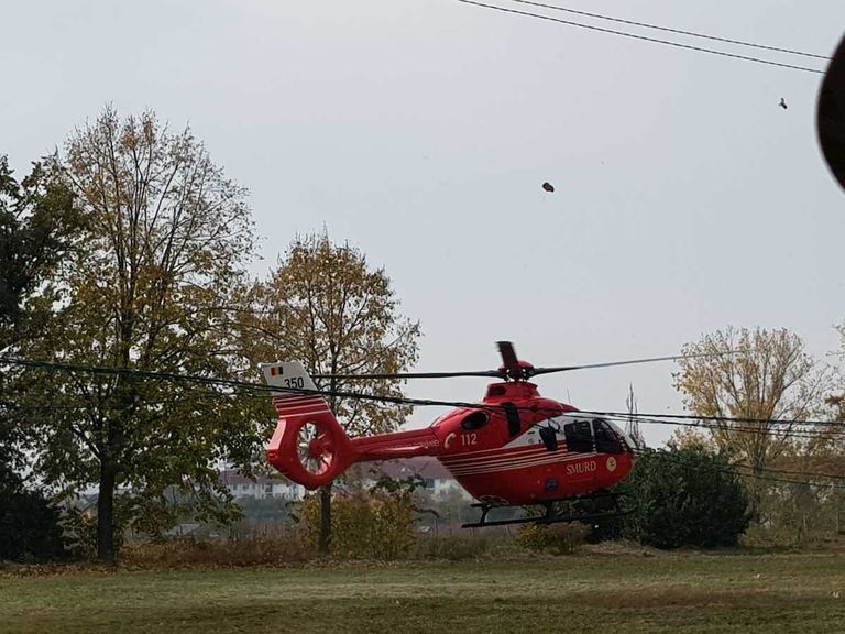 Pacient grav trimis cu elicopterul la Iaşi
