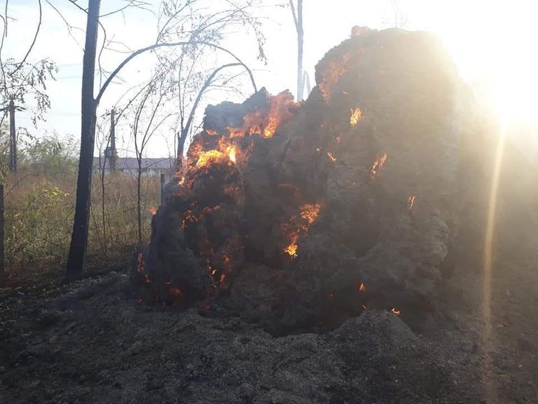 90 de tone de furaje distruse într-un incendiu, la Bobuleşti (VIDEO)