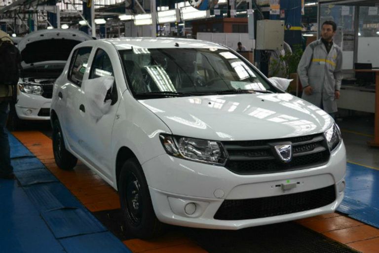 Dacia îşi mută producţia în Maroc