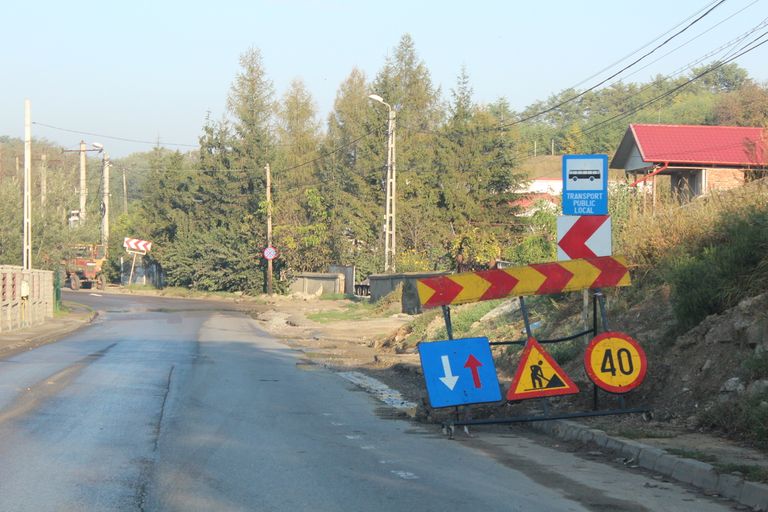 Strada Doboşari, în continuare în reparaţii