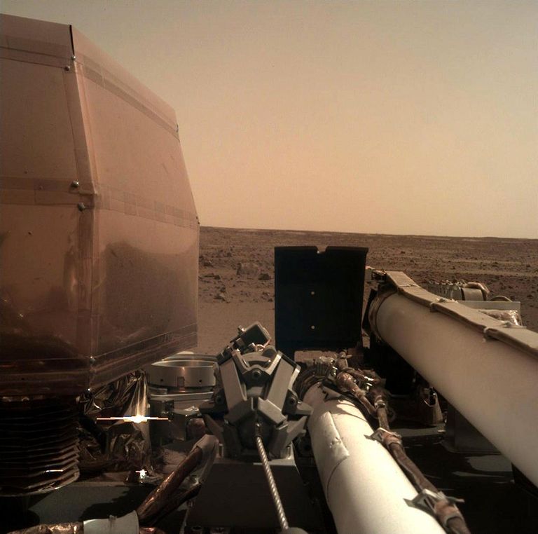 InSight şi-a făcut selfie pe Marte
