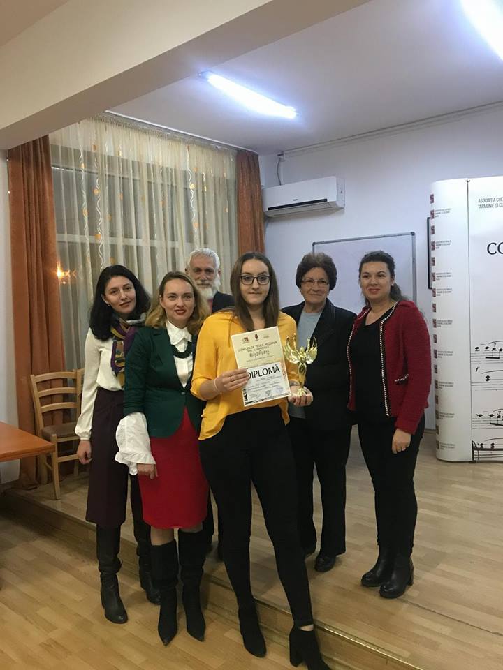 Trofeu adus la Botoşani de la un concurs naţional de muzică