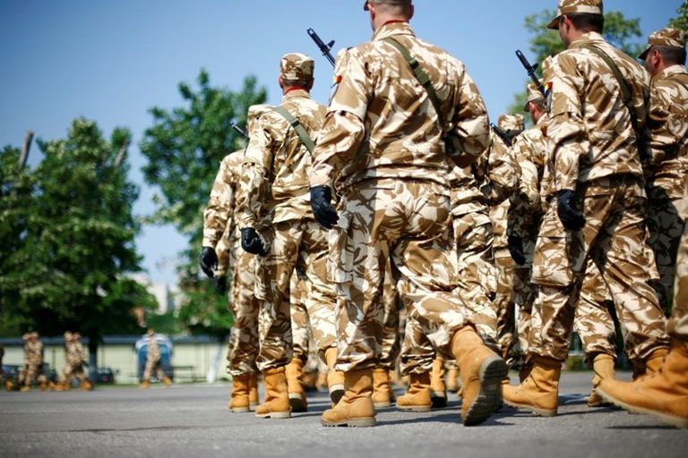 Recrutări pentru instituţiile militare de învăţământ