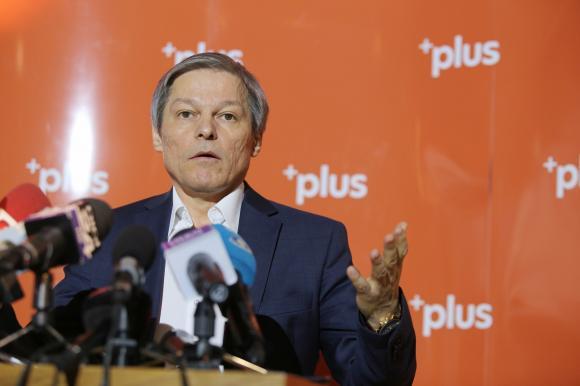 Cioloș îi cere viceprimarului USRPLUS din Suceava să se retragă