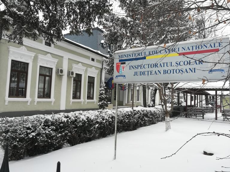 Sute de elevi botoşăneni nu s-au prezentat astăzi la cursuri