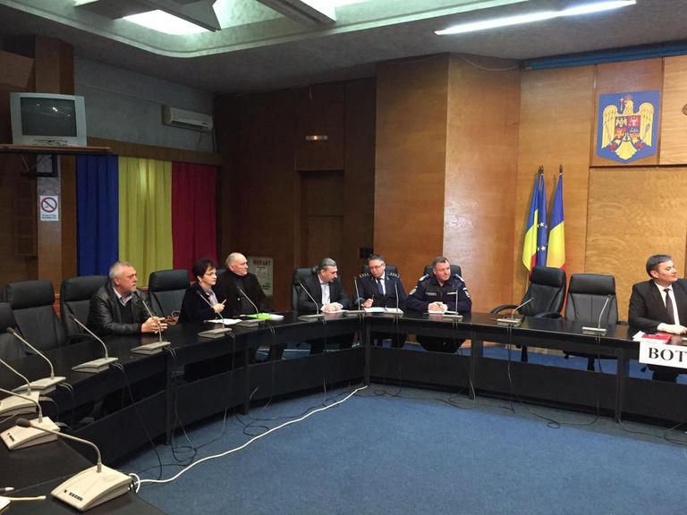 Şef de instituţie schimbat după o prestaţie ilară în Colegiul Prefectural (video)