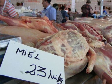 Stocarea de carne şi lactate nevândute din cauza pandemiei, plătită de UE
