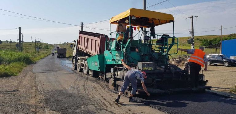 Reparații pe sărite la drumul Botoșani – Săveni