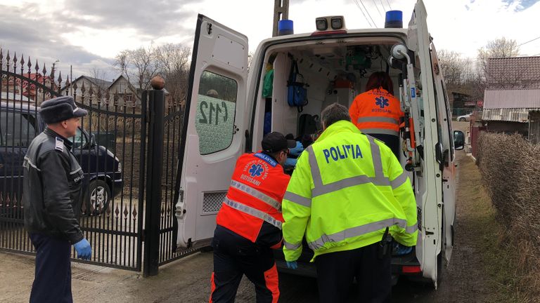 Tânăr în stare gravă după ce a fost bătut cu sălbăticie