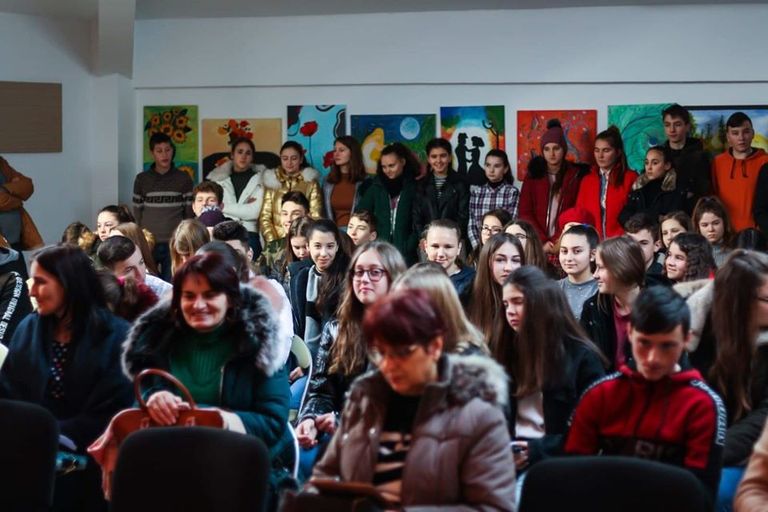 Campanie naţională într-un liceu botoşănean renumit pentru proiectele Erasmus+ implementate