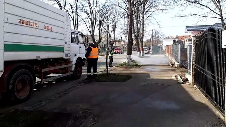 Bogdan Buhăianu despre dezinfectarea străzilor – Produsele folosite au toate avizele necesare