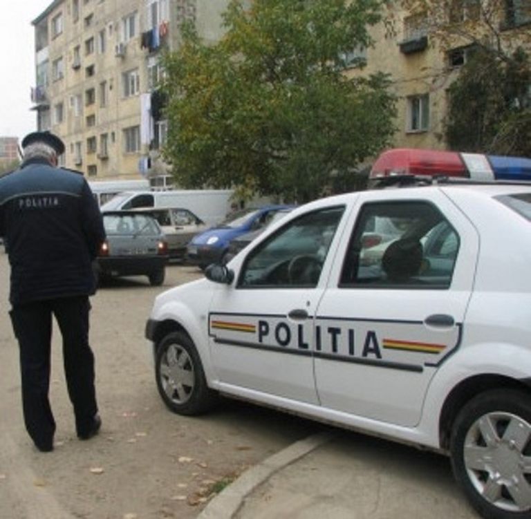 Petrecere pe ritmuri de manele taxată cu amenzi