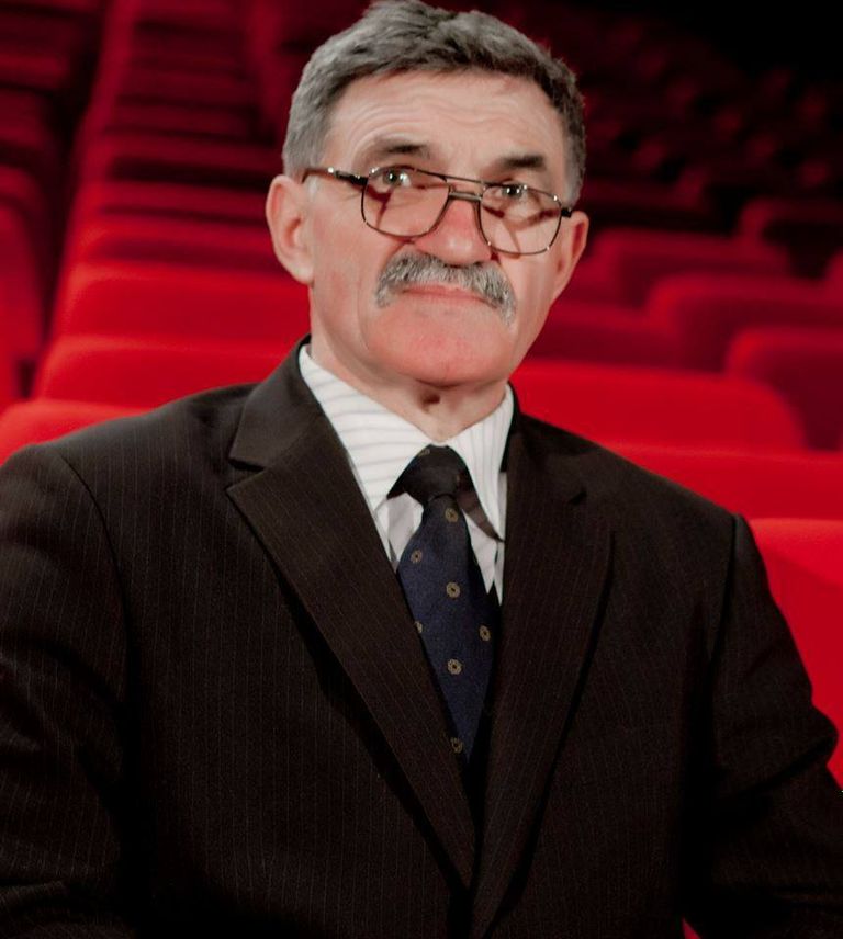 Traian Apetrei rămâne la conducerea Teatrului Eminescu