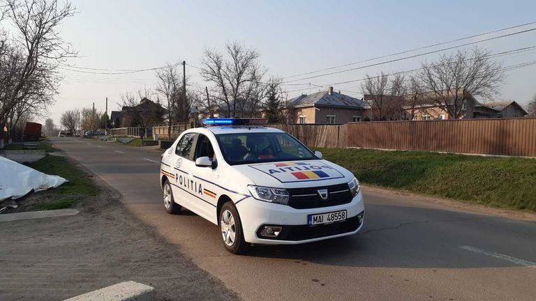 Tânără căutată cu poliția, după ce a plecat de acasă în toiul nopții