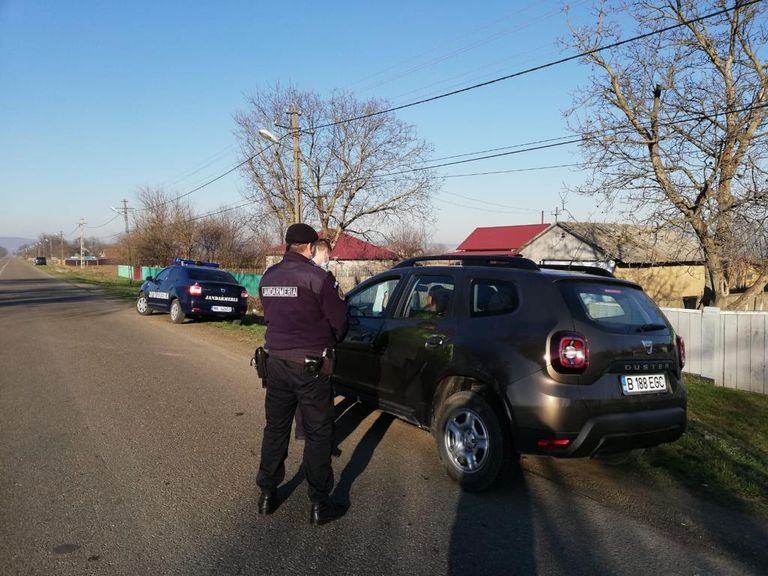 Amenzi date de polițiști și jandarmi