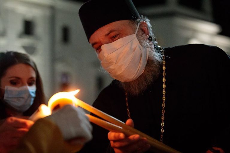 Preot Constantin Sturzu: La Catedrala Mitropolitană din Iași, la slujba Învierii au fost credincioși!