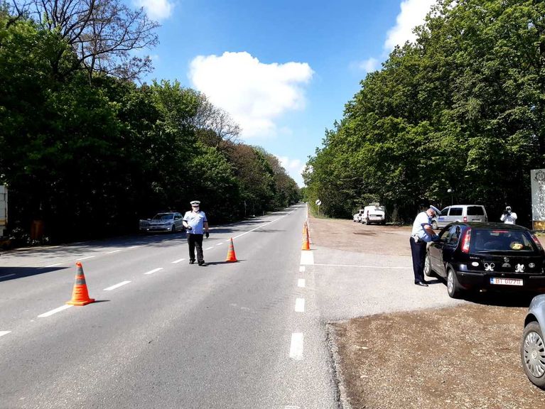 Filtre la ieșirile din oraș. Polițiștii verifică toate mașinile