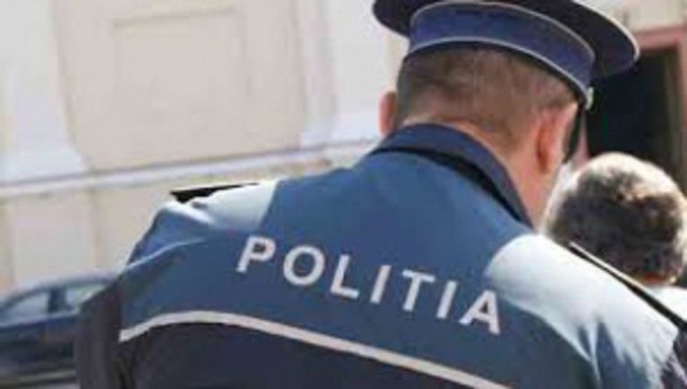 Comerciant ambulant anchetat penal și amendat de polițiști