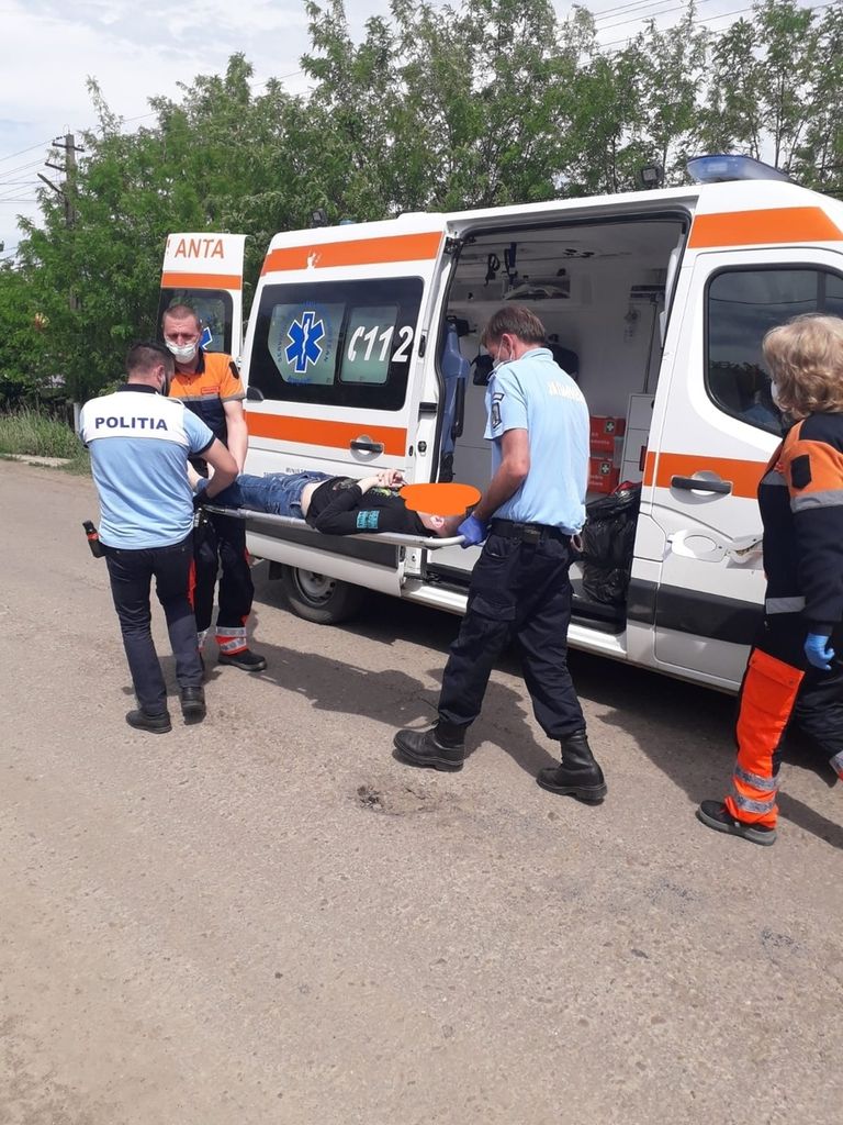 Copil accidentat transportat la spital cu ajutorul forțelor de ordine