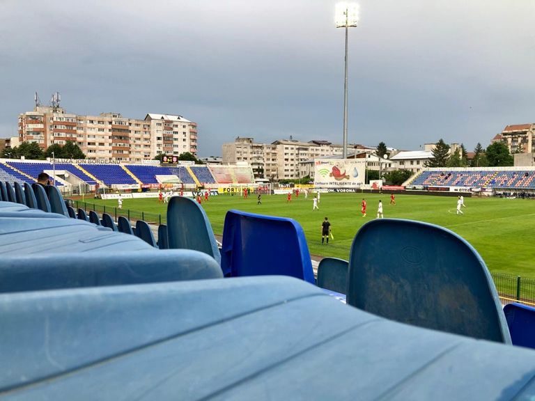 Fotbal pe pandemie: atmosferă dezolantă pe Stadionul Municipal (galerie foto+video)