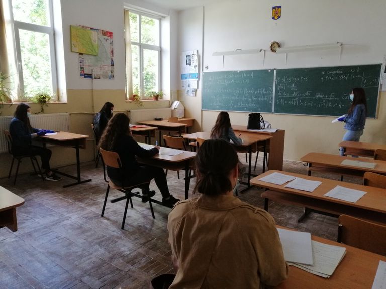 Toţi elevii din Botoşani vor merge la şcoală începând de luni (video)