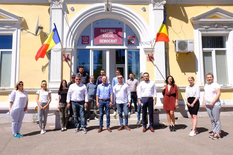 Mutare surprinzătoare pe scena politică locală