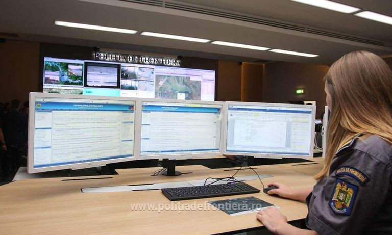 Schimbări radicale la Frontieră. Online-ul înlocuiește „dosarul cu șină”