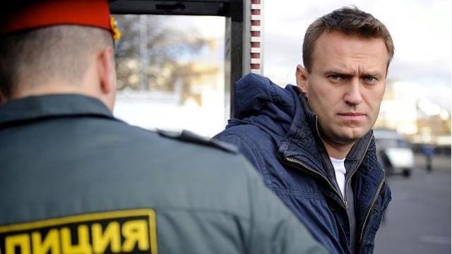 Liderul opoziției din Rusia, Aleksei Navalnîi, este în comă după ce a băut un ceai