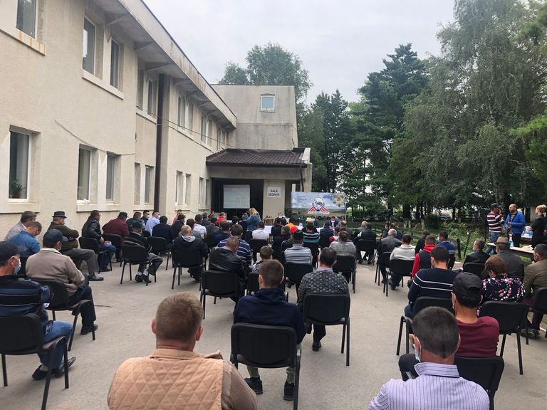 Crescătorii de oi karakul s-au întâlnit la Stațiunea de Cercetare Popăuți