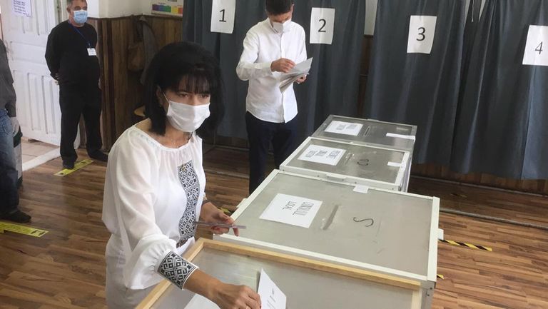 Doina Federovici a votat la Şcoala1 (video)