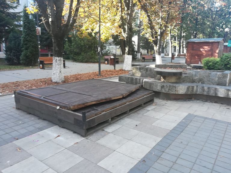 Pietonal golit de căsuţe