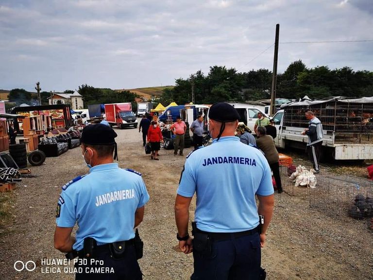 Amenzi după ce jandarmii au intensificat controalele anti-Covid