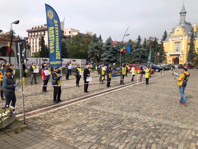 Protest al personalului sanitar la Botoșani (video)