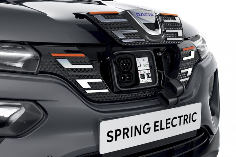 Dacia a lansat primul model 100% electric (foto)