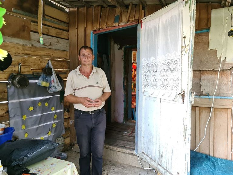 Viaţă amară. Un tânăr din Coşula are nevoie de ajutorul semenilor