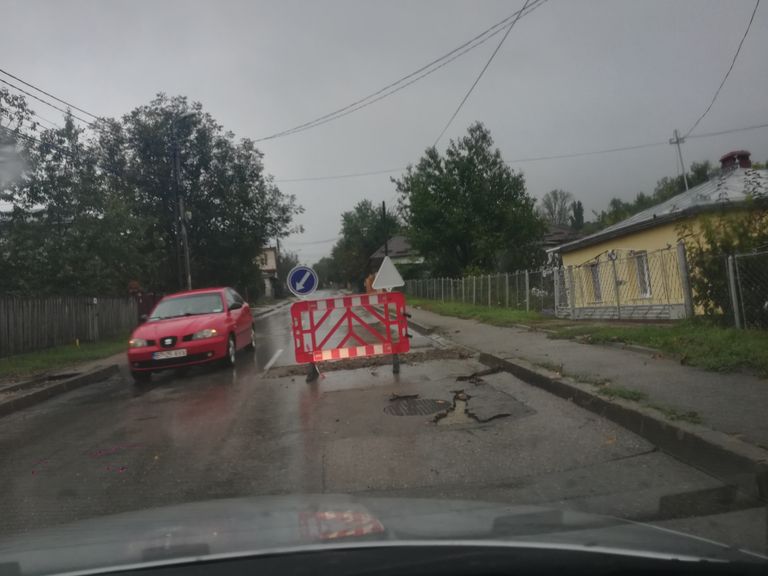 Noi probleme pe străzile Bucovina şi Săvenilor