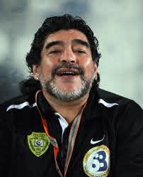 A murit Diego Armando Maradona