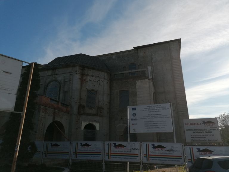 Opt milioane de euro – costul actualizat al reabilitării Teatrului „Eminescu”